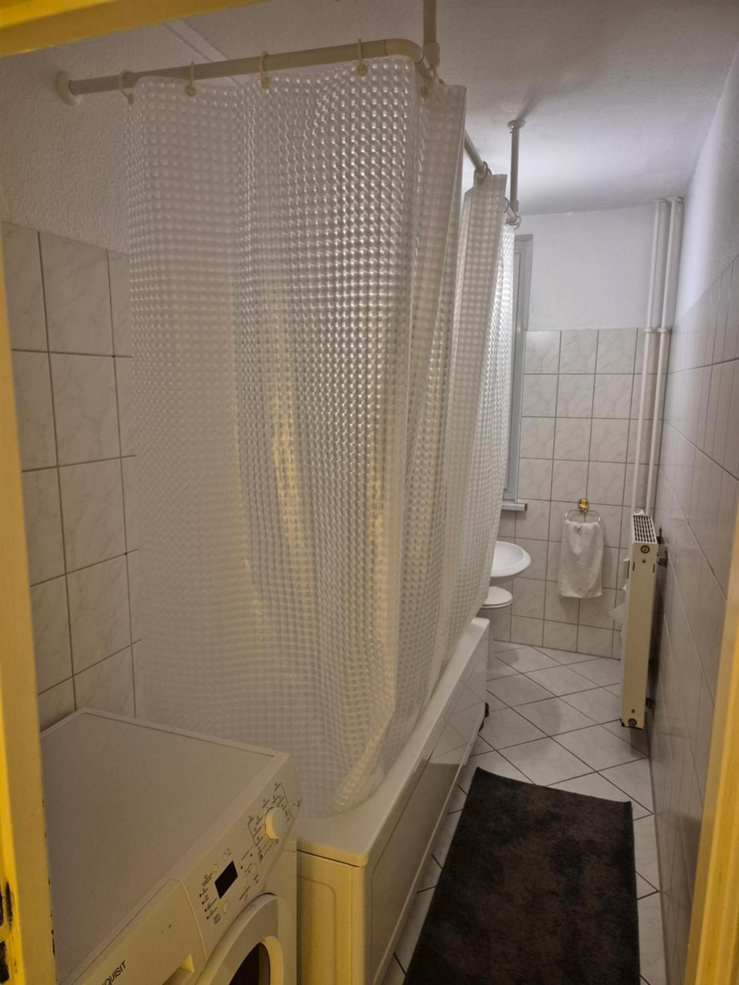 Schoene 3 Schlafzimmer Wohnung Mit 4 Dopplbetten Берлин Екстериор снимка